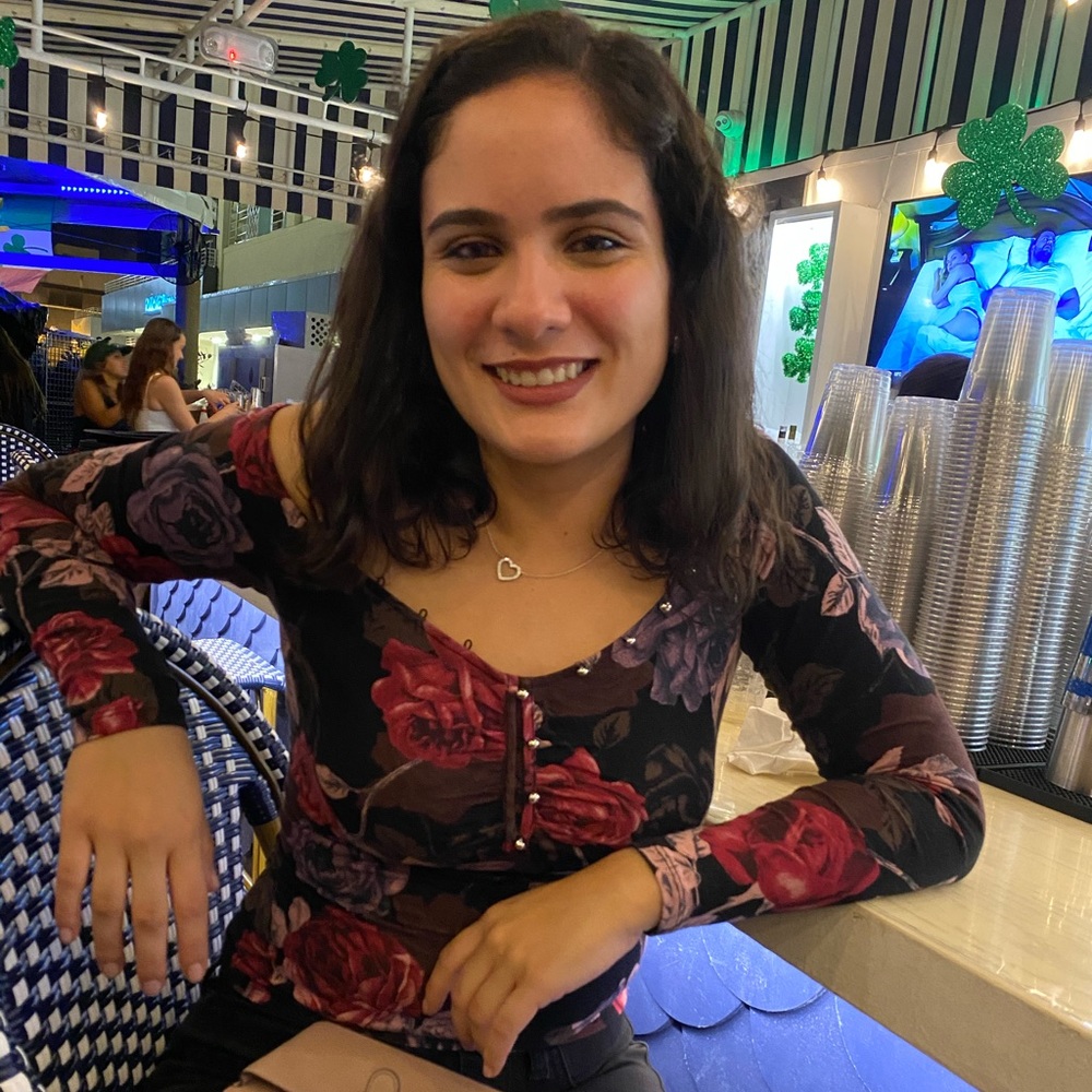 Meet your Posher, Ana